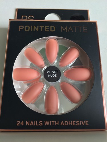 Velvet nude false - nails,